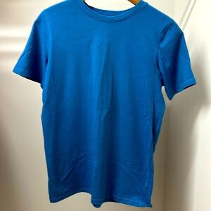 Boys all in motion blue tee shirt. Sz XL